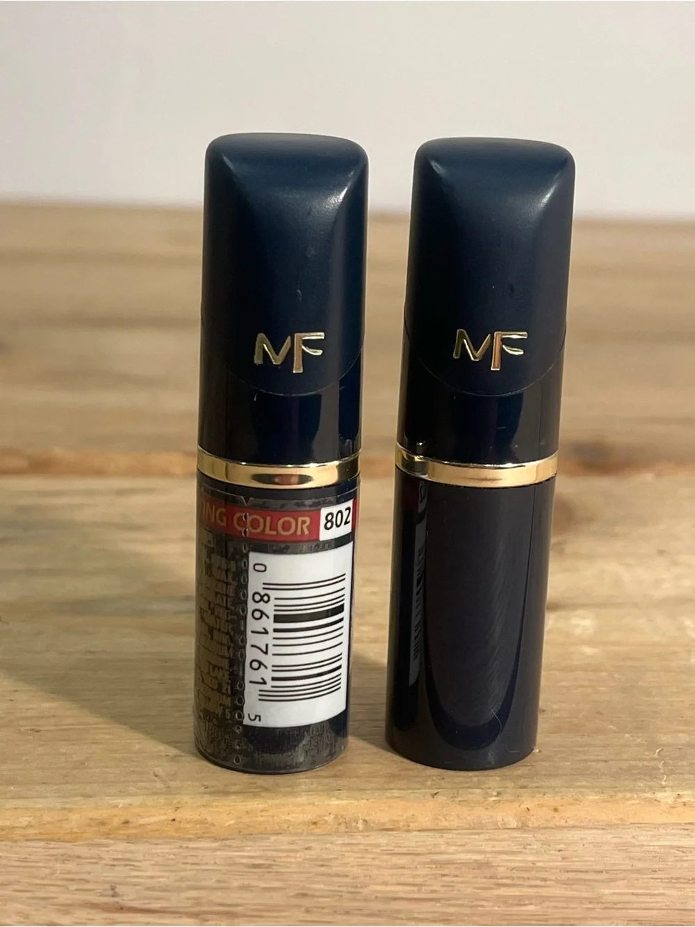 Max Factor Lasting Color Lipstick #1520 802 Paris Red Discontinued Rare Vintage